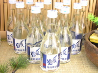 〆張鶴　吟醸　生貯蔵酒  （夏季限定商品）